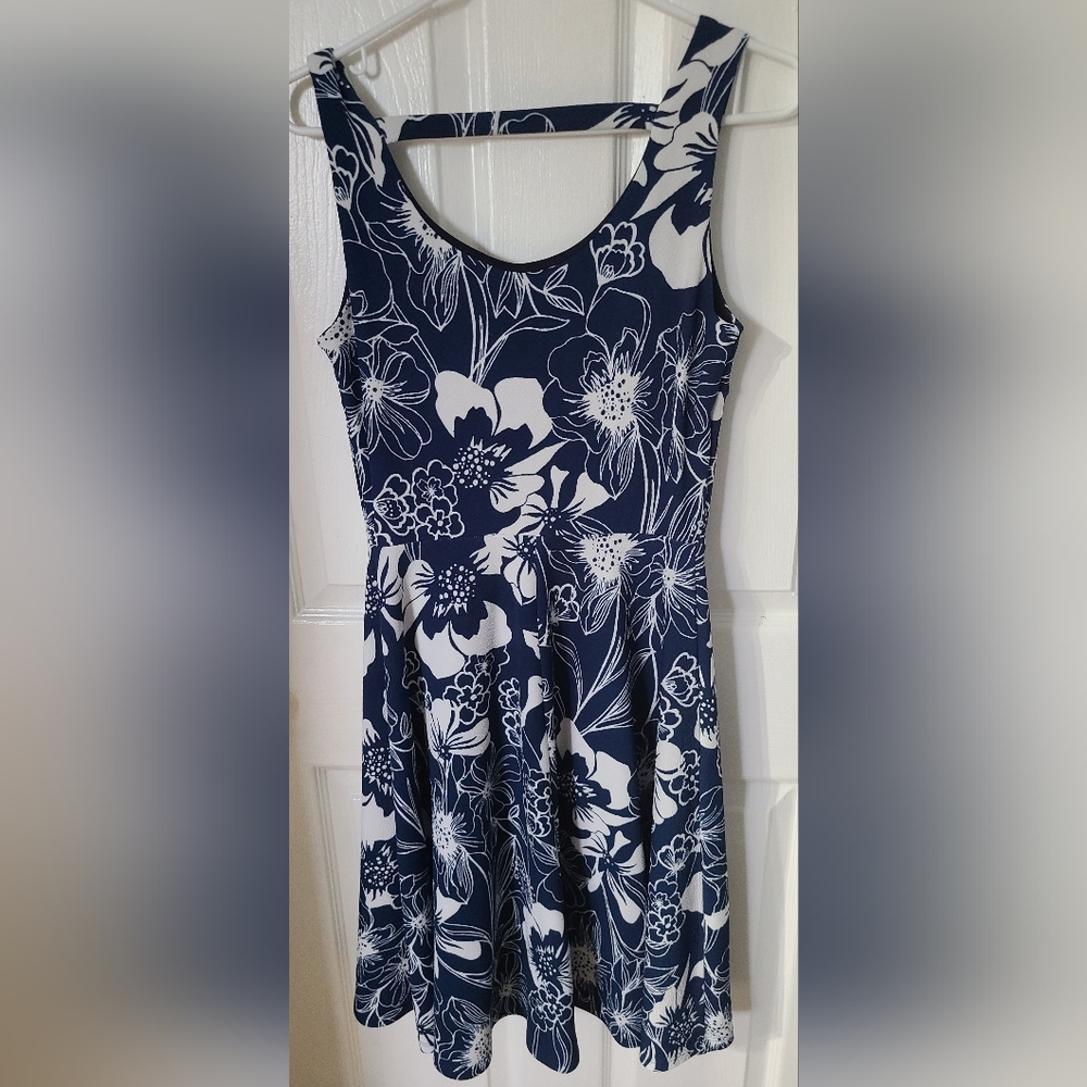 Nina K Dress size small - Picture 2 of 4